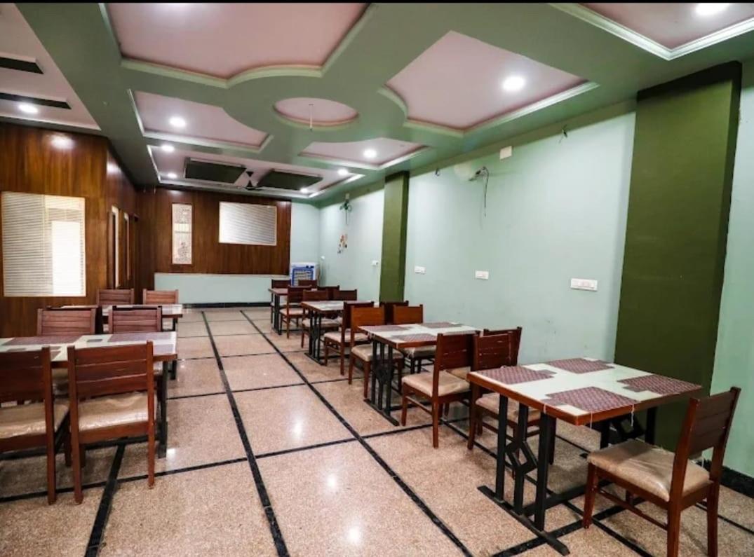 Hotel Laakhan By Ghumo Udaipur Extérieur photo