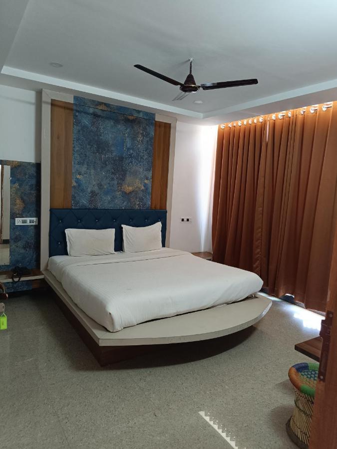 Hotel Laakhan By Ghumo Udaipur Extérieur photo