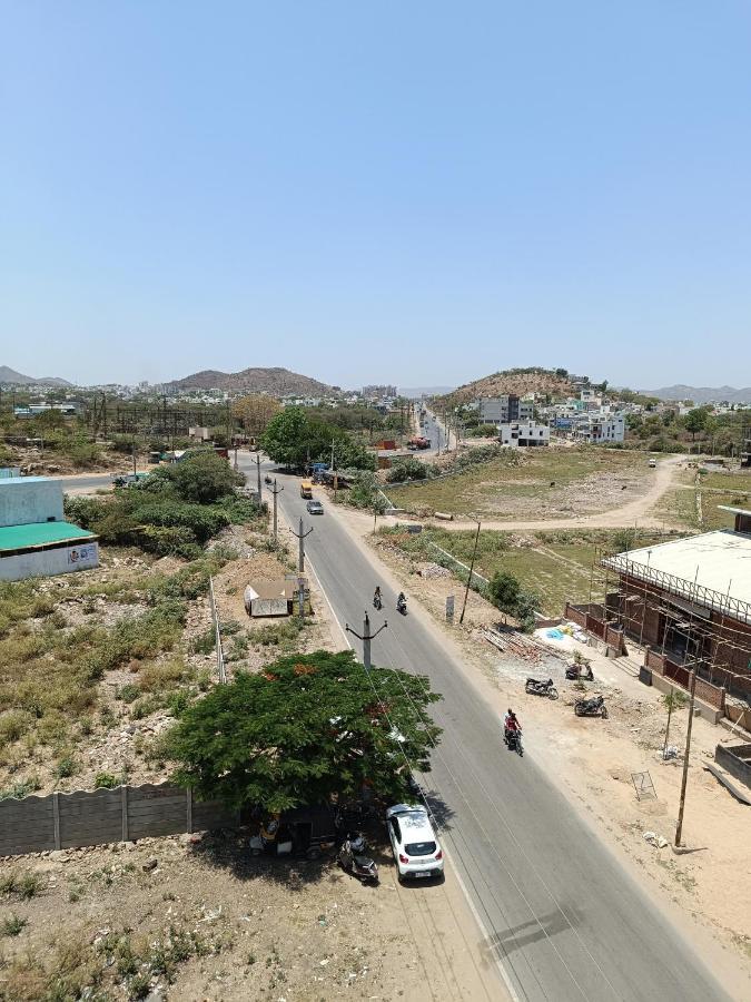 Hotel Laakhan By Ghumo Udaipur Extérieur photo
