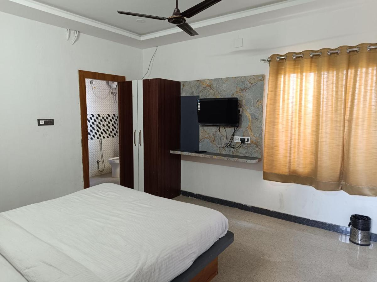 Hotel Laakhan By Ghumo Udaipur Extérieur photo