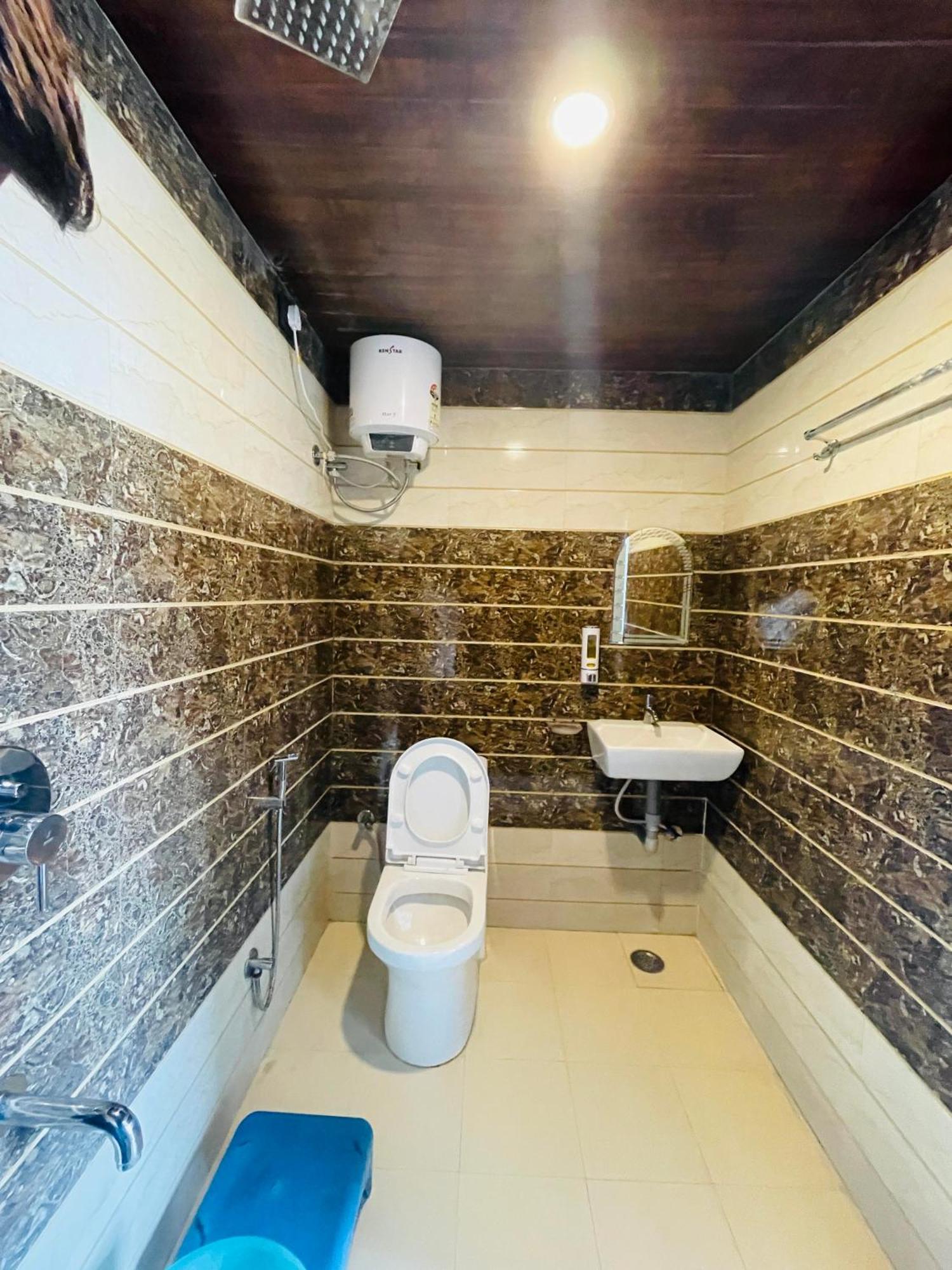 Hotel Laakhan By Ghumo Udaipur Extérieur photo